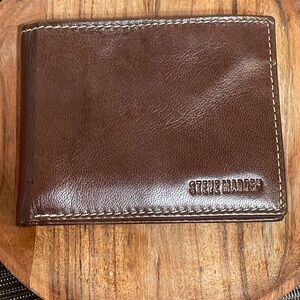 Steve Madden Men’s Brown Leather Bi-Fold Wallet - new without tags